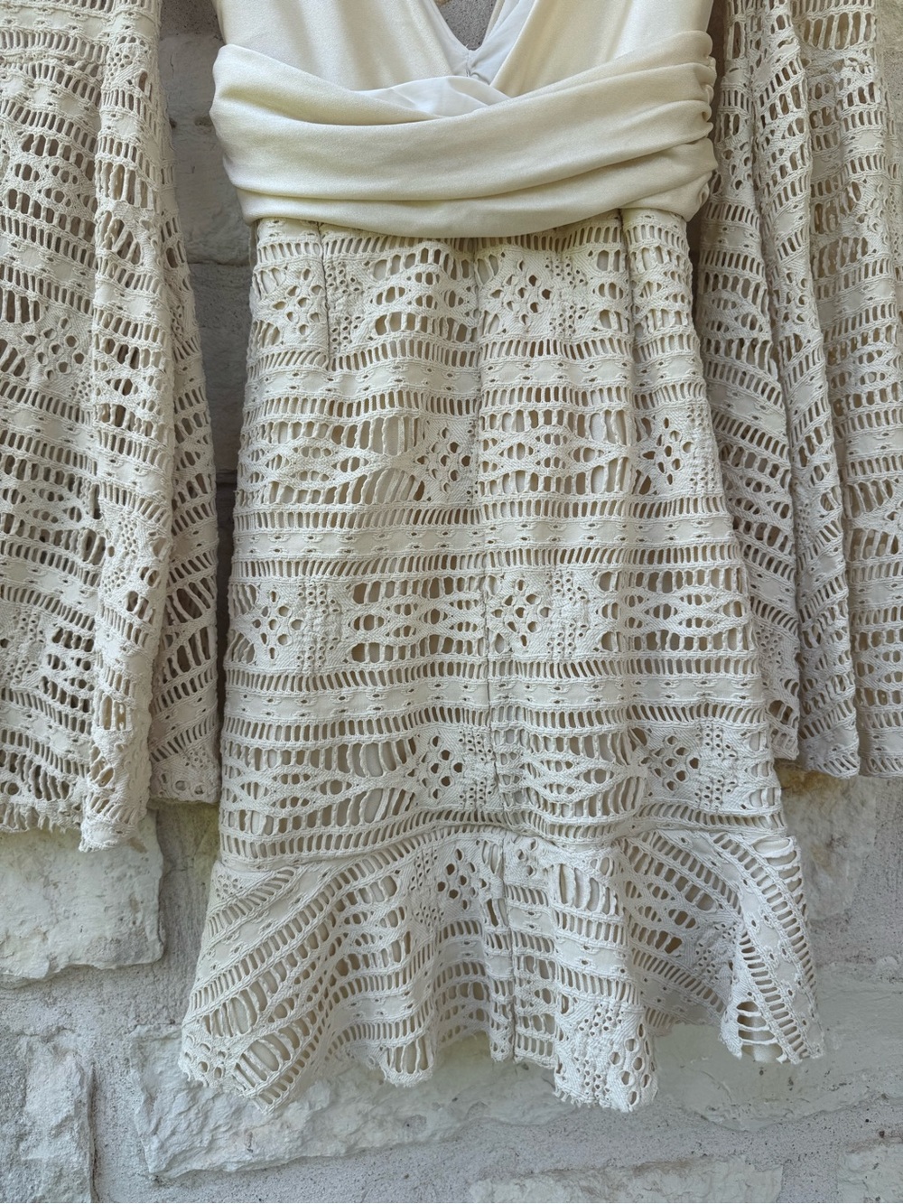 Patbo Crochet Plunge Mini Dress size 4 - Picture 10 of 10